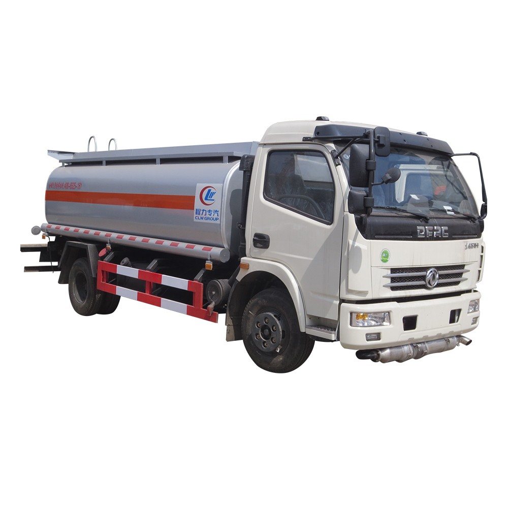 Camion-citerne à carburant
