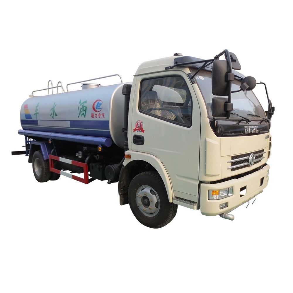 Camion d'arrosage 7000 litres